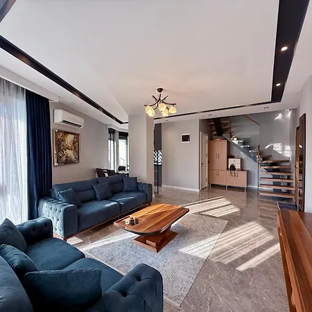 Sa Apartments! Luxury 2bd Duplex 200m To The Apartment